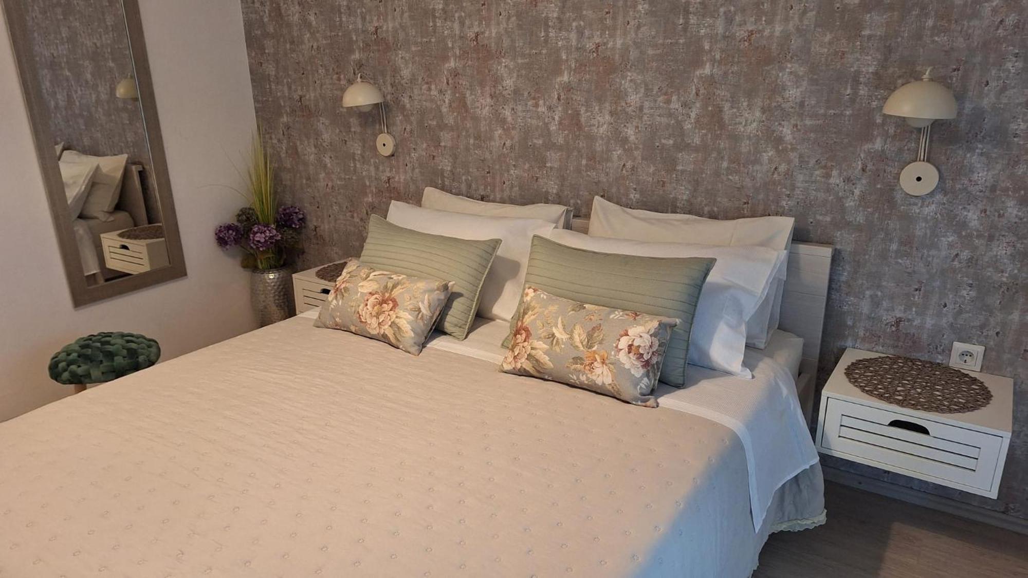 Apartments And Rooms With Parking Space Hvar - 13161 هفار المظهر الخارجي الصورة